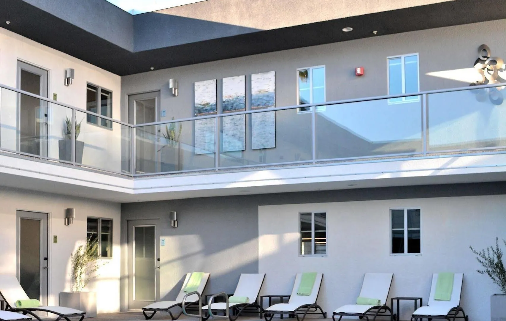 Residenza San Lorenzo Palm Springs Hotel